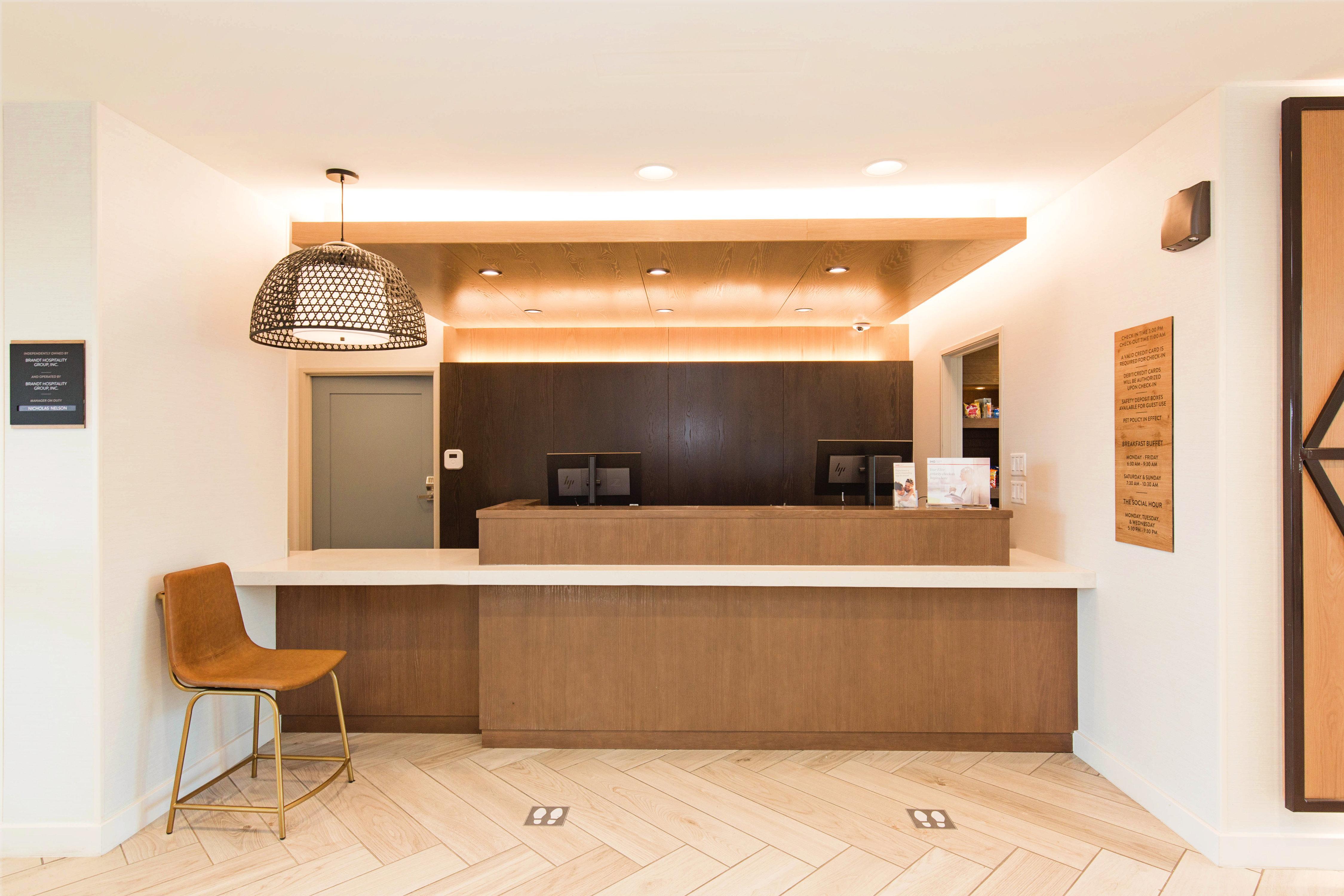 Hotel Staybridge - Denver North - By Ihg Thornton