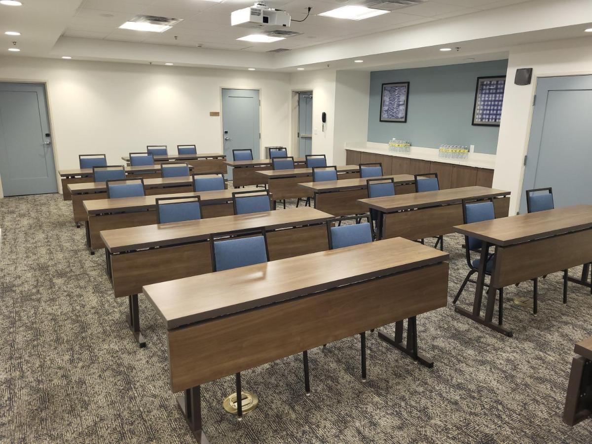 Staybridge - Denver North - By Ihg Hotel Thornton